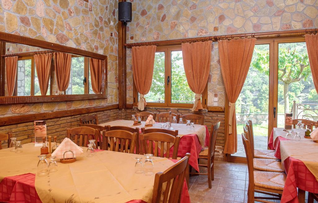Oneiro Resort Kato Zachlorou Ngoại thất bức ảnh