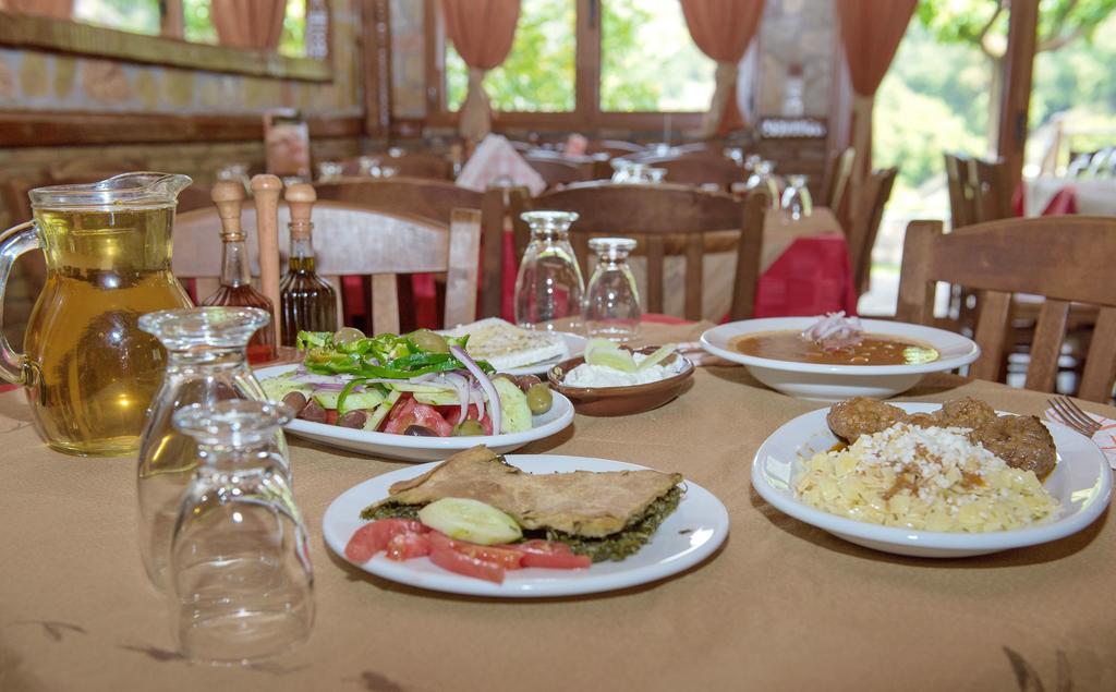 Oneiro Resort Kato Zachlorou Ngoại thất bức ảnh