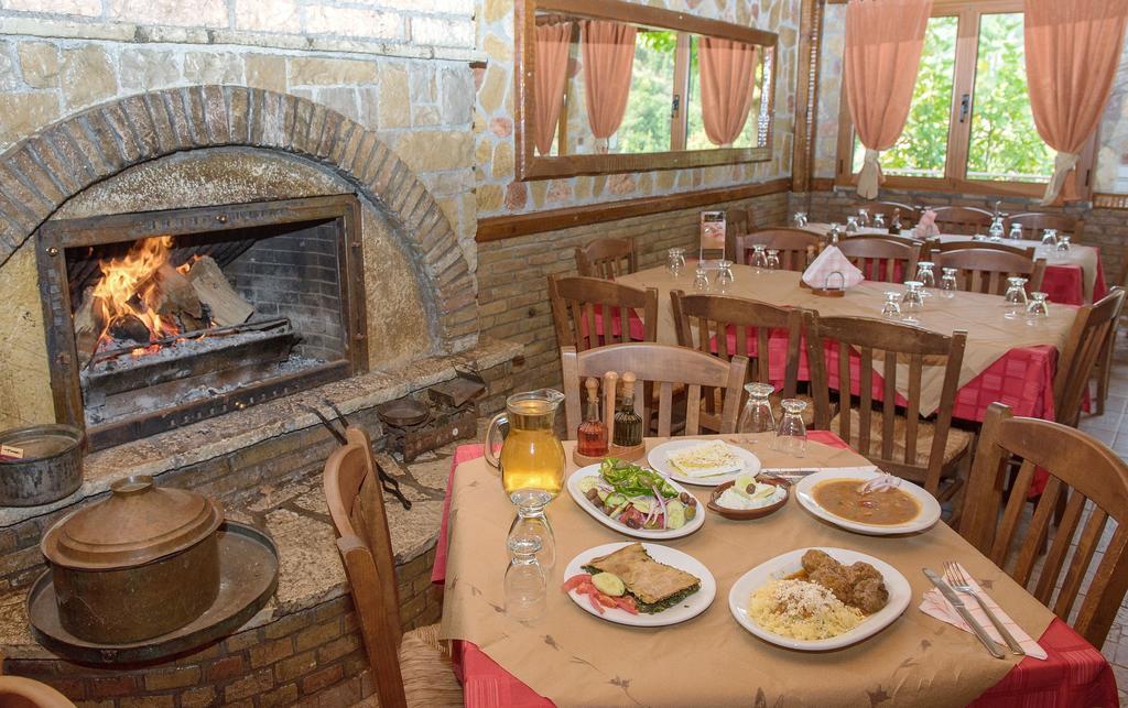 Oneiro Resort Kato Zachlorou Ngoại thất bức ảnh