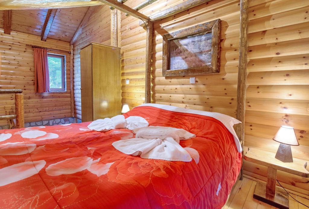 Oneiro Resort Kato Zachlorou Ngoại thất bức ảnh